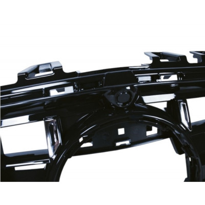 Calandra Parrilla panamericana para Mercedes CLA W118 C118 con camara frontal