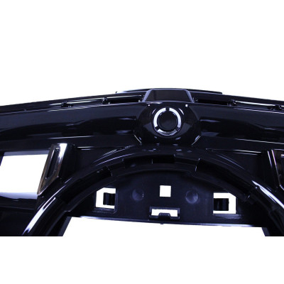 Calandra Parrilla panamericana para Mercedes CLA W118 C118 con camara frontal