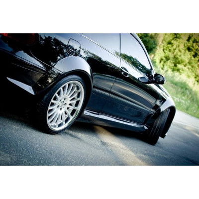 BODYKIT + BONNET MERCEDES CLK W209 BLACK SERIES LOOK