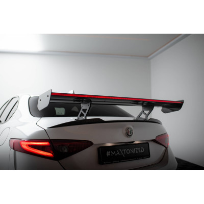 Carbon Spoiler + LED Alfa Romeo Giulia Quadrifoglio