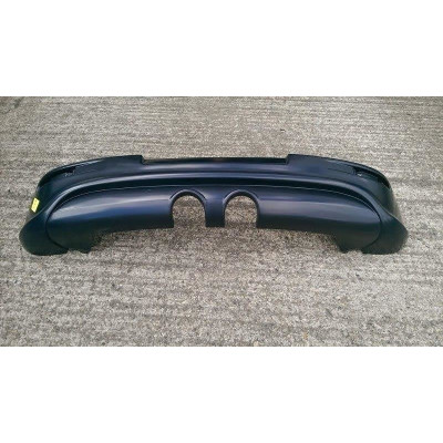 Difusor trasero para VW GOLF V R32 (with 2 exhaust holes, PARA R32 exhaust)