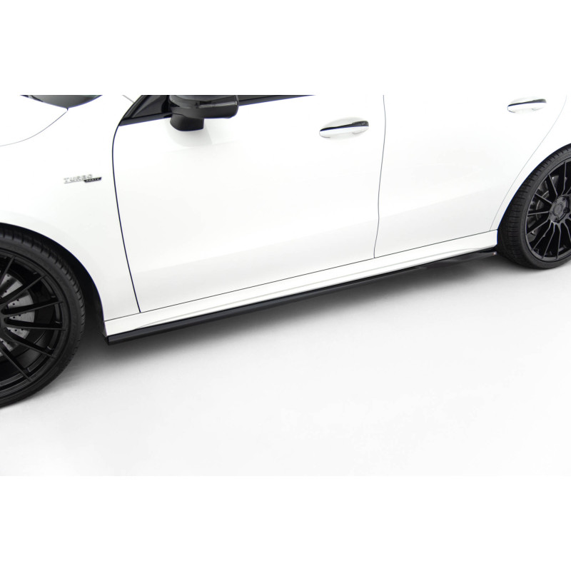 Estriberas para Mercedes-AMG CLA 35 / 45 Coupe / Shooting Brake C118 Facelift / X118 Facelift