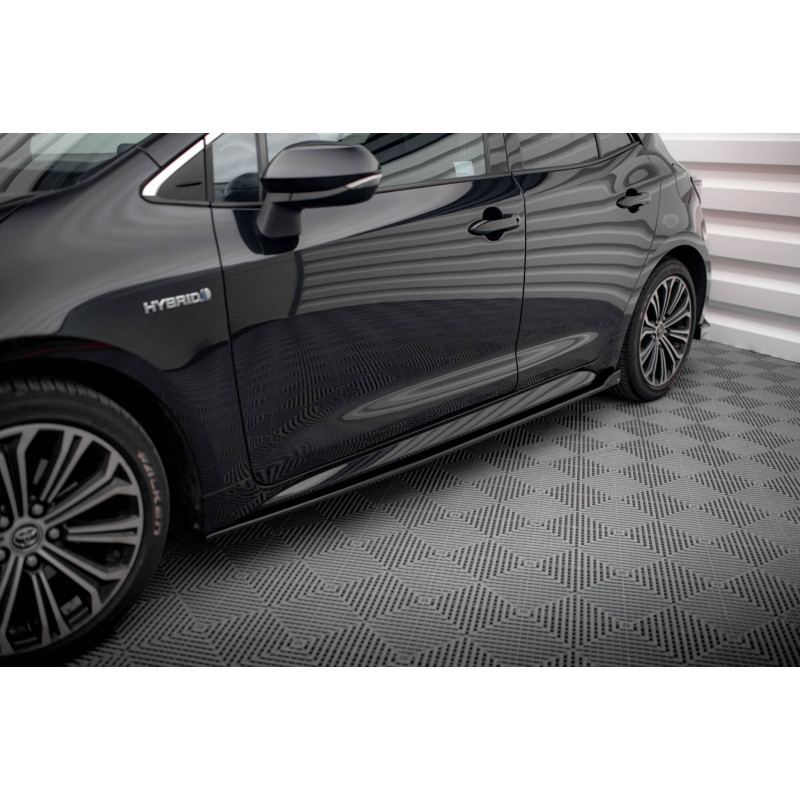 Estriberas para Toyota Corolla XII Hatchback