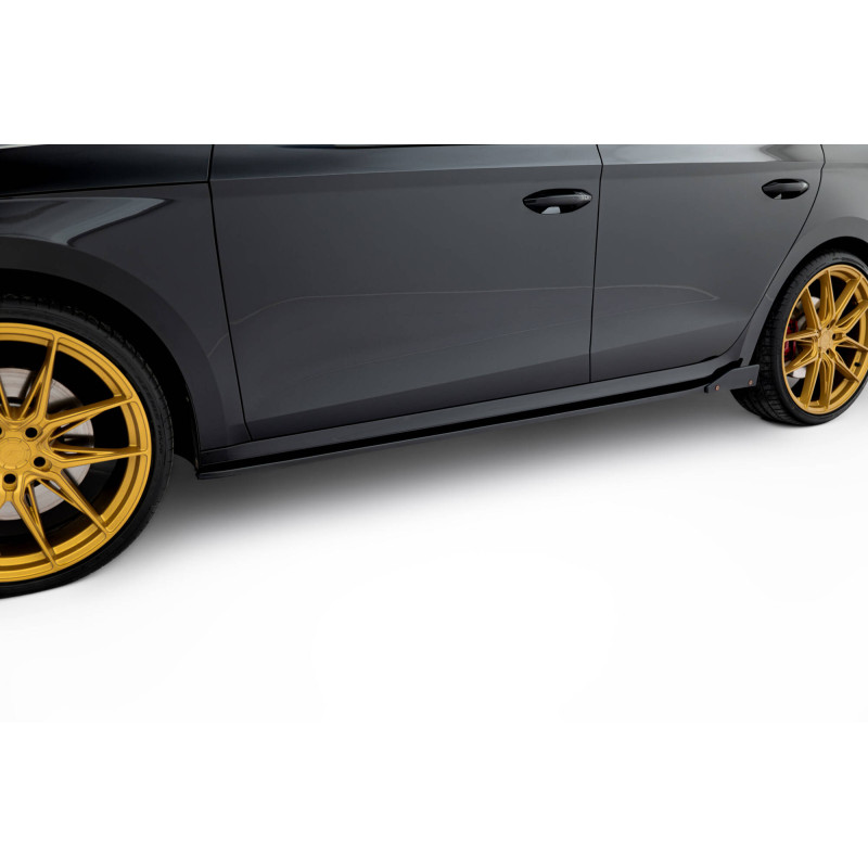 Estriberas para  + Flaps Skoda Octavia RS Liftback / Combi Mk4 Facelift