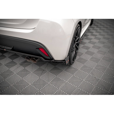 Splitter trasero para  + Flaps  Toyota Yaris Mk4