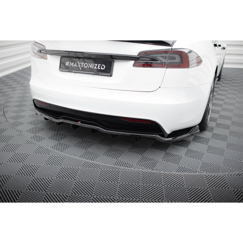 Splitter trasero para (with vertical bars)  Tesla Model S Plaid Mk1 Facelift