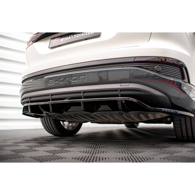 Splitter trasero para (with vertical bars) Audi Q4 e-tron Sportback S-line Mk1