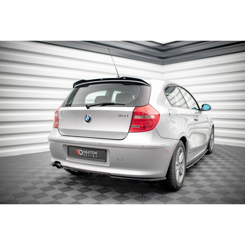 Splitter trasero para (with vertical bars) BMW 1 E81 Facelift