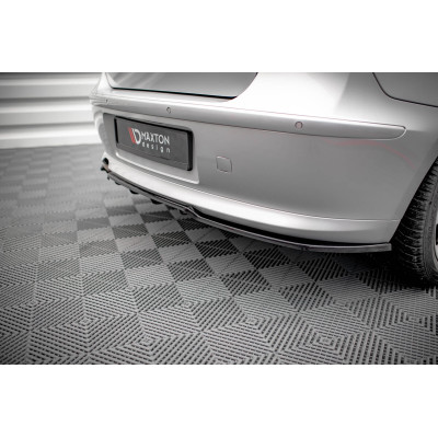 Splitter trasero para (with vertical bars) BMW 1 E81 Facelift