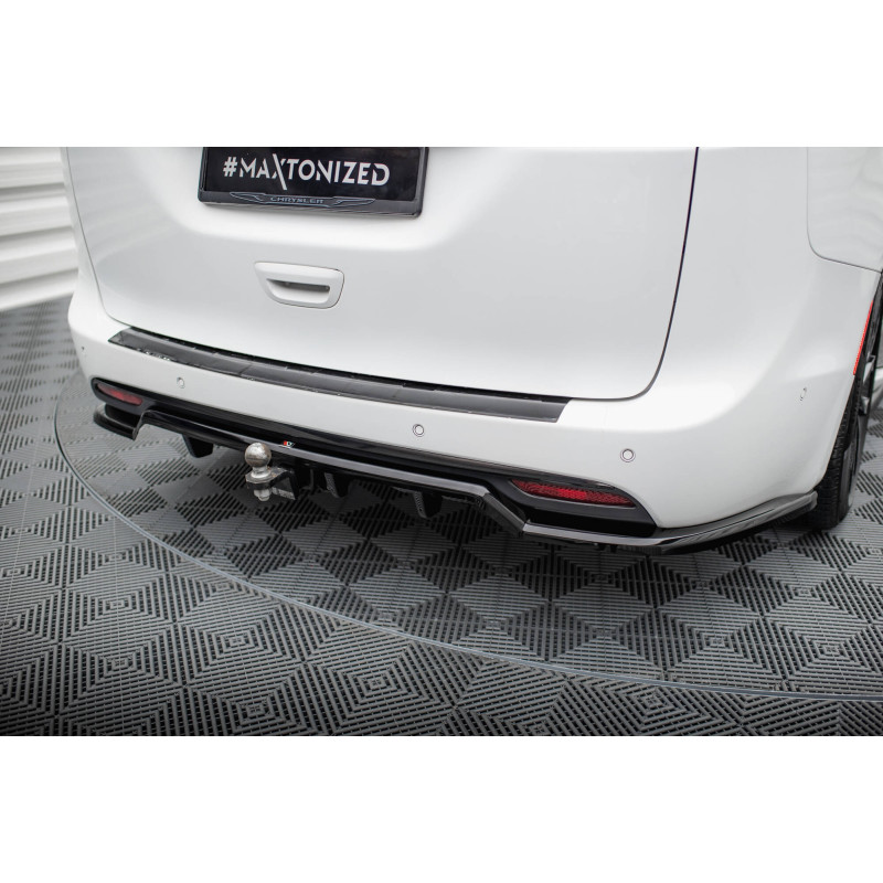 Splitter trasero para (with vertical bars) Chrysler Pacifica Mk2 Facelift