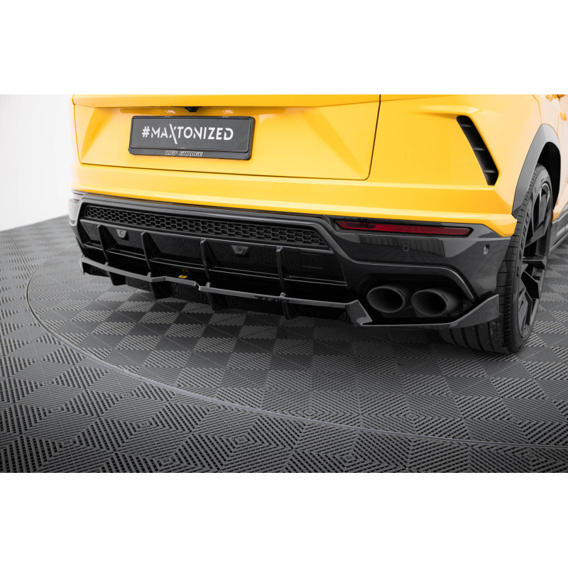 Splitter trasero para (with vertical bars) Lamborghini Urus Mk1