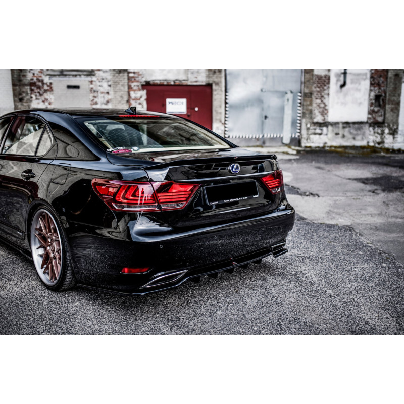 Splitter trasero para (with vertical bars) Leuxs LS Mk4 Facelift