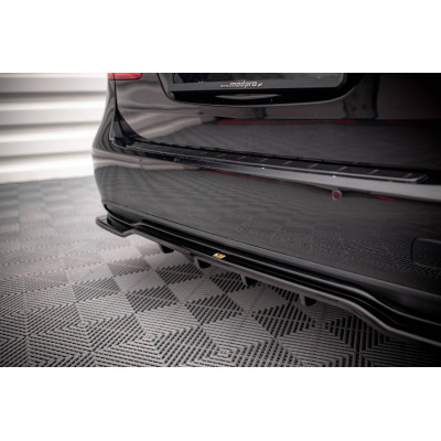 Splitter trasero para (with vertical bars) Mercedes-Benz B W246 Facelift