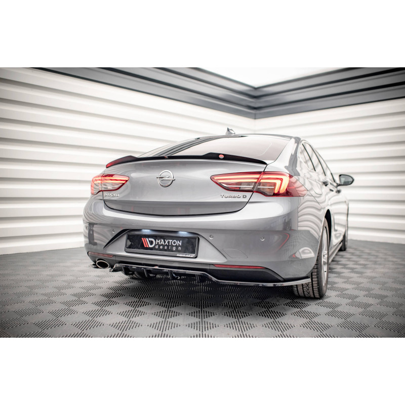 Splitter trasero para (with vertical bars) Opel Insignia Mk2