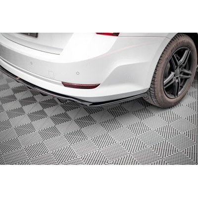 Splitter trasero para (with vertical bars) Skoda Octavia Mk4