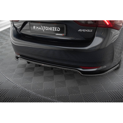 Splitter trasero para (with vertical bars) Toyota Avensis Sedan Mk3 Facelift