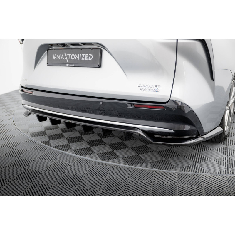 Splitter trasero para (with vertical bars) Toyota Sienna Mk4