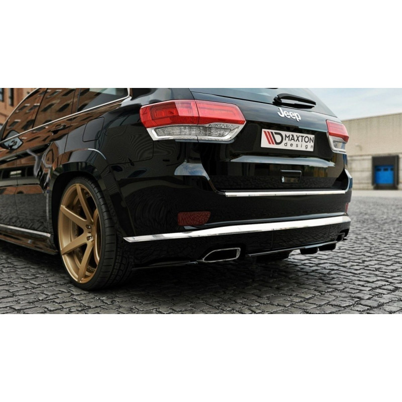 Splitter trasero para Jeep Grand Cherokee WK2 Summit FACELIFT (with a vertical bar)