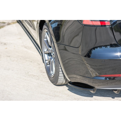 Splitters laterales para Tesla Model 3