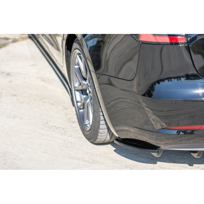 Splitters laterales para Tesla Model 3